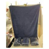 4 Blankets size 30ï¿½ x 36ï¿½