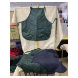 7 Bib Aprons with 2 Pockets - 6 Green, 1 Blue