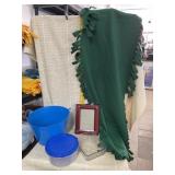 Tie Blanket 16ï¿½ x 50ï¿½, Frame, Anchor Baking Dish,