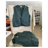 6 Green Vests Size L