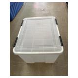 46qt Tote with Lid