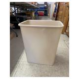 Trash Can - no lid, 16' tall