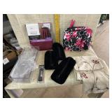 Round Table Cloth, Cosmetic Bags, Hooks, Laces