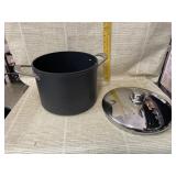 Ninja 6.5qt Stock Pot, Farberware Lid