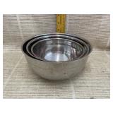 3 Nesting Stainless Steel Bowls