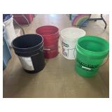 4 Buckets