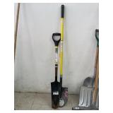 2 Shovels