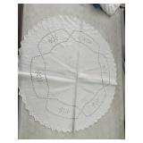 White Round Tablecloth approx 28ï¿½ across