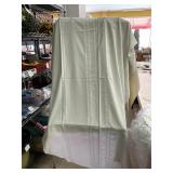 Oval Table Cloth approx 54ï¿½ x 78ï¿½