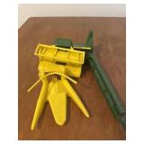 John Deere Slilage Cutter missing wheels