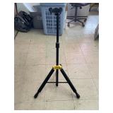 Hercules Guitar Stand