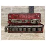 Vintage 11pc Indestro Socket Wrench Set w/Red