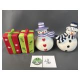 Frosty & Presents Salt & Pepper Shakers