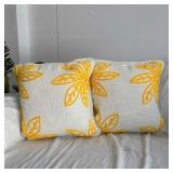 Floral Throw Pillow Covers Set of 2   18x18 Inch D