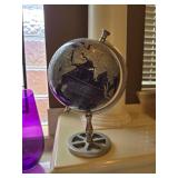 Vintage Style Decorative Tabletop Desk Globe w