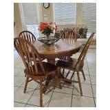 Round Solid Wood Pedestal Dining Table