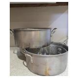 Heavy-Duty Aluminum Stock Pot with Colander /