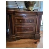 Thomasville Traditional 3-Drawer Wooden