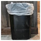 Rubbermaid Commercial 23-Gallon Black Plastic