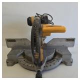 DeWalt 12' Double-Bevel Compound Miter Saw