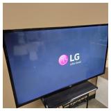 LG 40' Class LED Smart HDTV