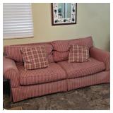 Traditional Plaid Upholstered 2-Cushion Loveseat