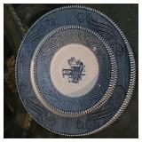 Royal China Currier & Ives 10-Pc Dinnerware Set