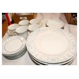 24 PIECES SHEFFIELD BLUE WHISPER CHINA