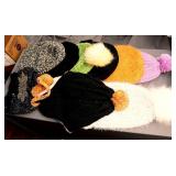 LOT OF CAPS AND HEAD BANDS