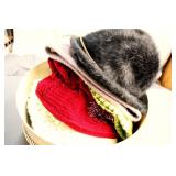 LOT OF LADIES HATS