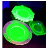 8 PC VINTAGE DEPRESSION GREEN URANIUM GLASS