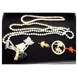 TRAY OF JEWELRY WITH FRESHWATER PEARL NECKLACE