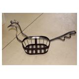 METAL ROOSTER PLANTER