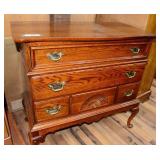 VINTAGE LEXINGTON OAK CHEST OF DRAWERS