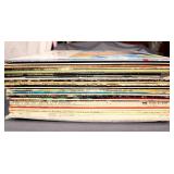 LOT VINTAGE VINYL ALBUMS