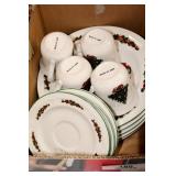 13 PIECE CERAMIC CHRISTMAS DISHES