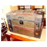 VINTAGE DOME TOP TRUNK
