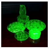 5 VINTAGE DEPRESSION GREEN URANIUM GLASS FROGS