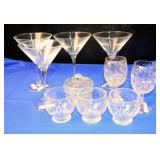 LOT WITH VINTAGE GLASSWARE