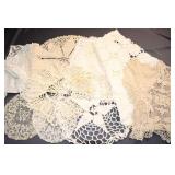 BOX OF VINTAGE LINEN