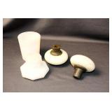 VINTAGE LOT WITH STONE DOORKNOBS