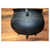 VINTAGE CAST IRON KETTLE
