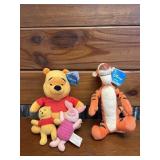 WINNIE THE POOH - PLUSH TOYS AND BLANKET