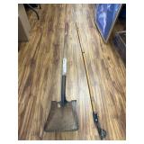 SQUARE SHOVEL AND MOP HANDLE HEAD