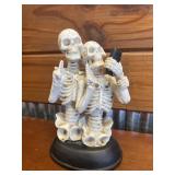 SKELETON SELFIE FIGURINE