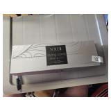 NIB SOLEIL STYLING COMB SILVER& PINK