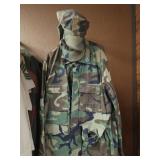 VTG. USMC WOODLAND CAMO JACKET ,PANTS ,& 2 HATS