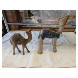 2 VTG. CAMELS