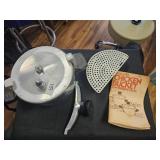 4 QRT. WEAR-EVER CHICKEN BUCKET