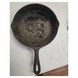 VTG. NO.5 CAST IRON SKILLET